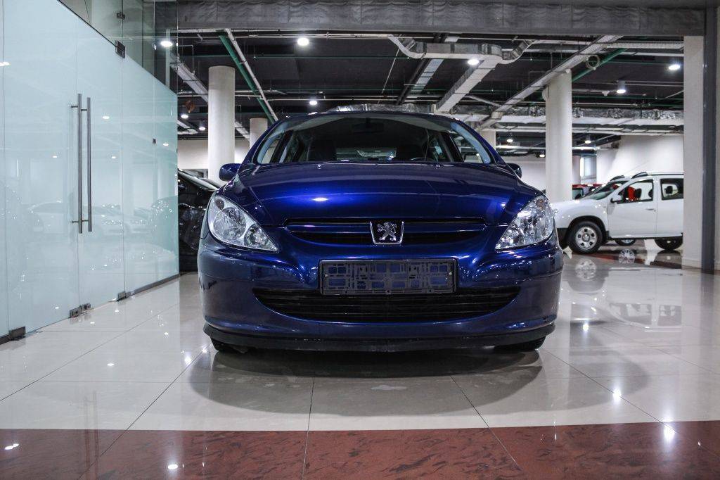 Купить 307 с пробегом